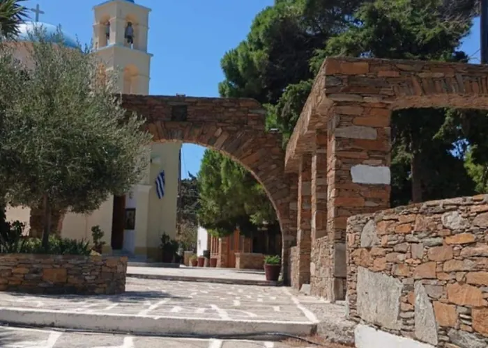 Gard Maison Kythnos Canal بيت للعطل *