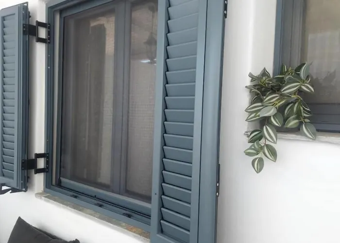 Gard Maison Kythnos Canal بيت للعطل *