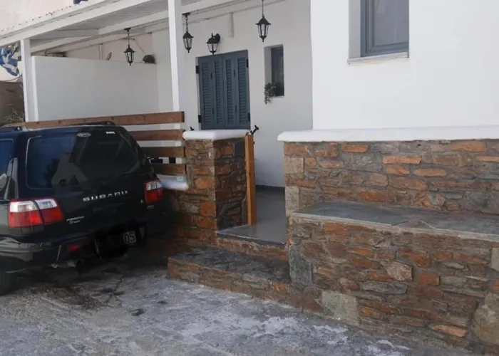 Gard Maison Kythnos Canal بيت للعطل *